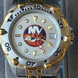 LogoArt NewYork Islanders lady battery water resistant   Silver and gold w/date